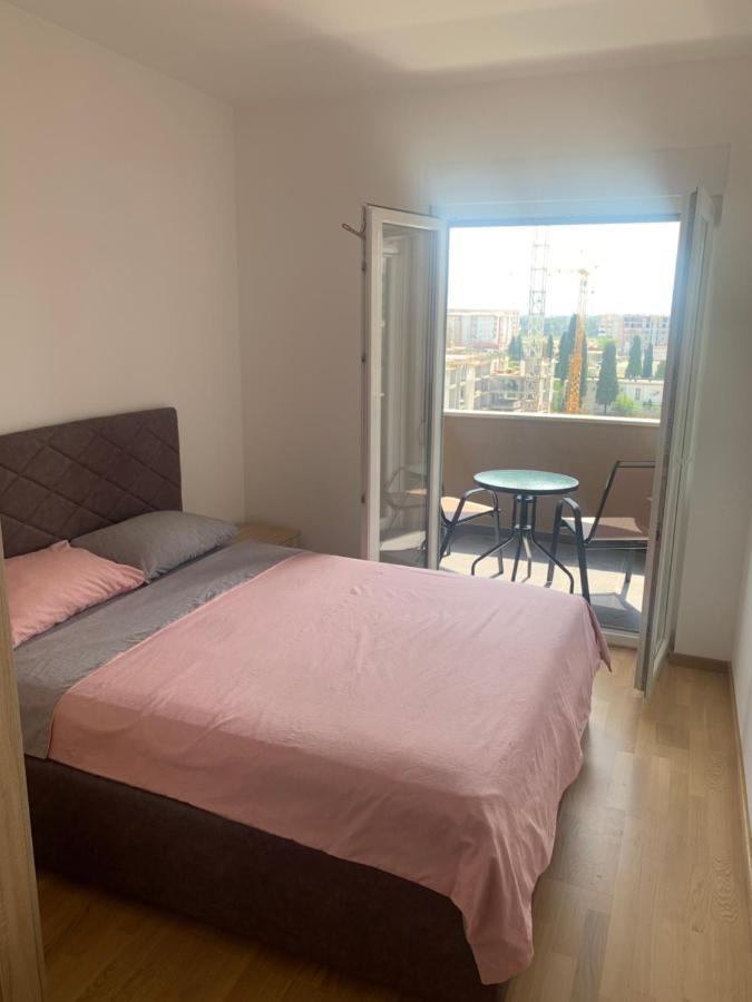 Apartment 45M2 Podgorica Exteriör bild